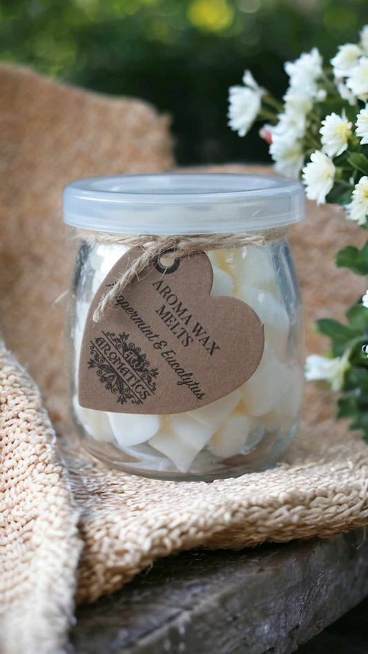 Each glass jar of Aroma Melts contain 60 wax hearts, made from PURE ESSENTIAL OILS one or two hearts melted in an oil burner will create a lovely aroma.

These  Wax Melts are made with pure aromatherapy essential oils in a blend of Soy waxes and contain no Paraffin Wax so they make rooms smell of fragrance and not oil.